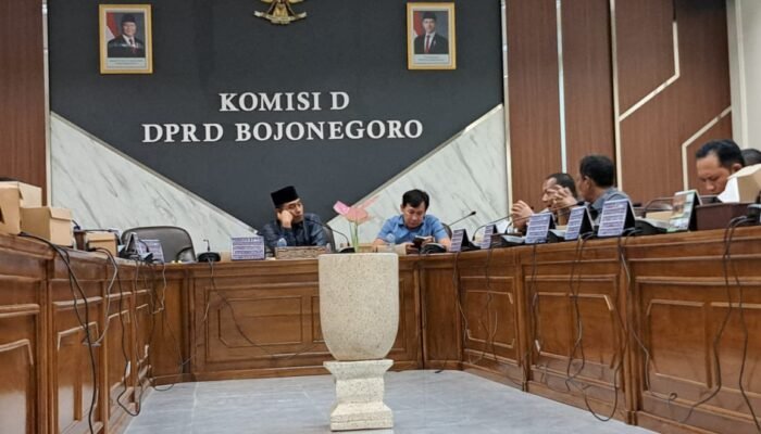 HEARING KOMISI D DENGAN PUPR CIPTA KARYA BOJONEGORO