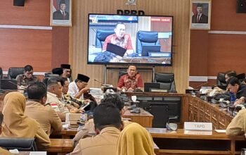 Rapat Banggar DPRD Bojonegoro Bahas Pembangunan Desa untuk Tahun Anggaran 2026