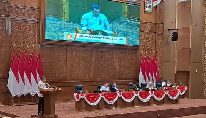 PARIPURNA DPRD KABUPATEN BOJONEGORO BAHAS RAPERDA TENTANG PERUBAHAN KETIGA PERDA NOMOR 13 TAHUN 2016