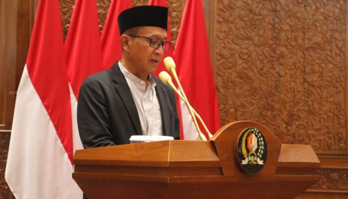 DPRD Bojonegoro Bahas Raperda Kawasan Tanpa Rokok, Bupati: “Bukan Larang Merokok, Tapi Lindungi Hak Hidup Sehat”