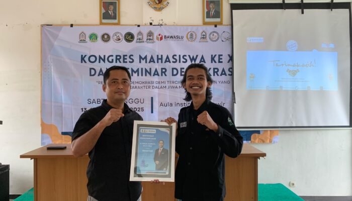 Bawaslu Bojonegoro Ajak Mahasiswa IAI Attanwir Melek Demokrasi