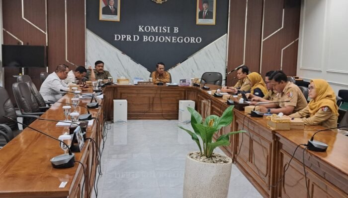 Rapat Komisi B DPRD Bojonegoro Bahas Gayatri, Keluhan Pakan Jadi Sorotan