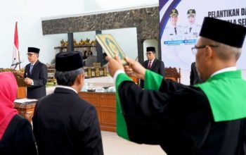 Bupati Bojonegoro Setyo Wahono Lantik 69 Kepala Sekolah dan 11 Pejabat Fungsional