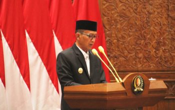 Rapat Paripurna DPRD Bojonegoro, Bupati Tetapkan Prioritas Pembangunan 2027